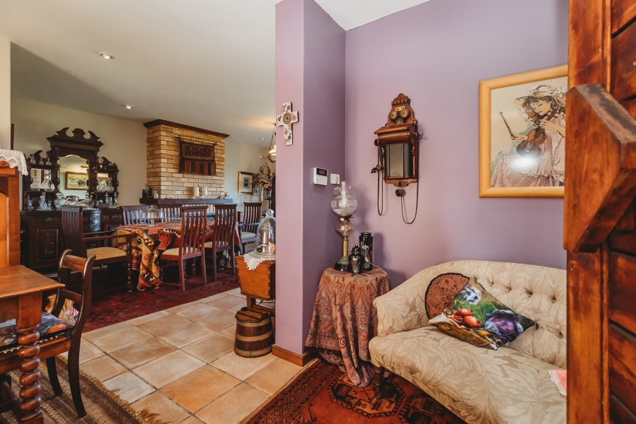 7 Bedroom Property for Sale in Outeniqua Strand Western Cape